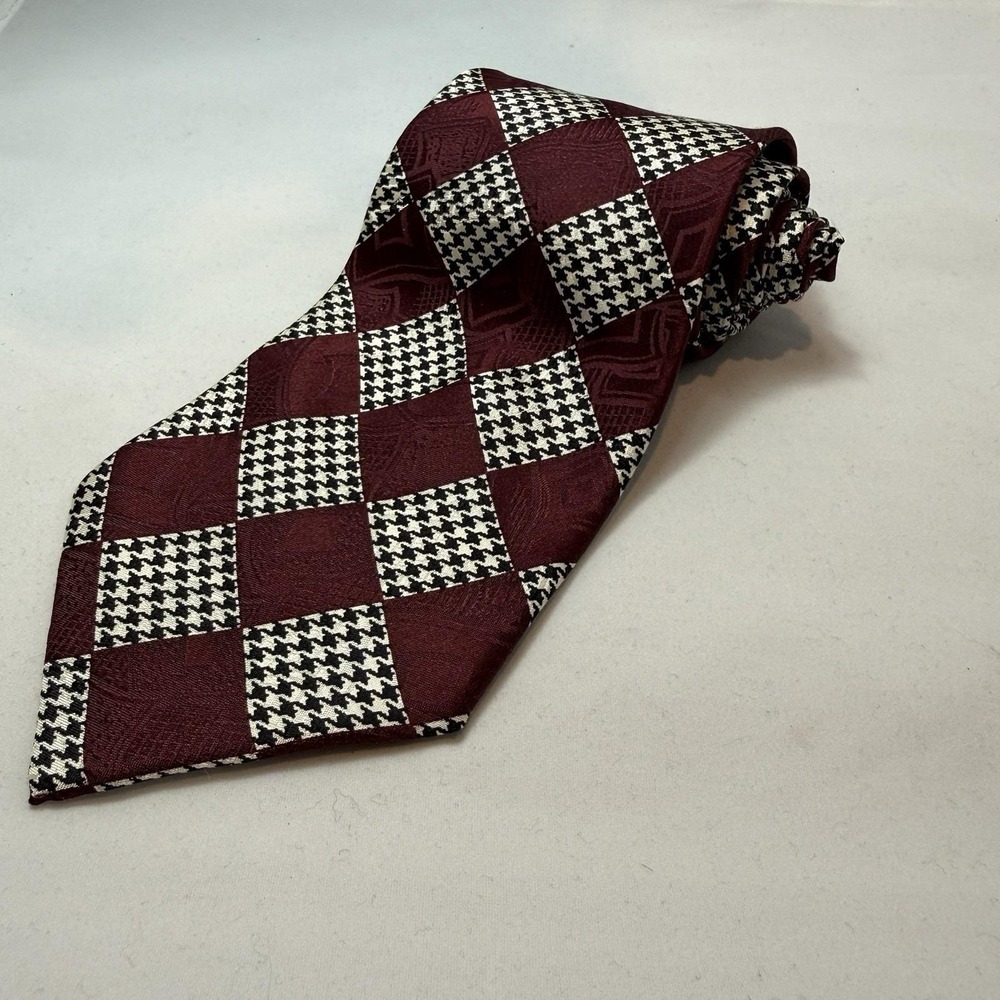 Gucci Burgundy and White Checkerboard Silk Tie